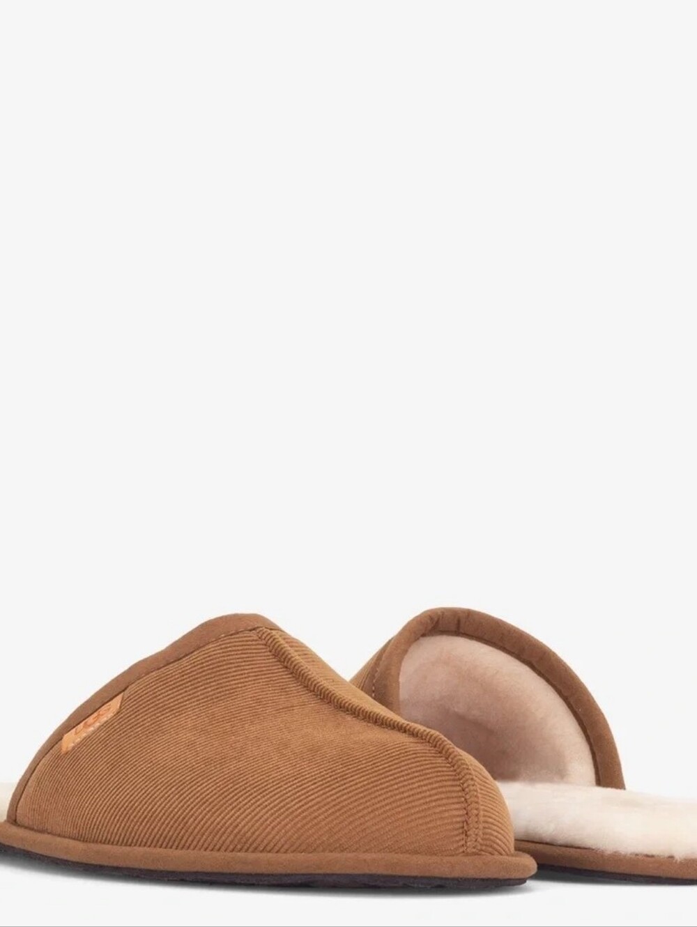 UGG MEN’S SCUFF CORDUROY SLIPPER - CHESTNUT SIZE 8